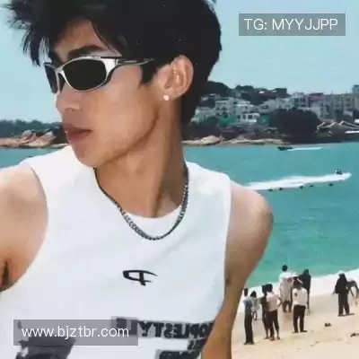 华菁俭